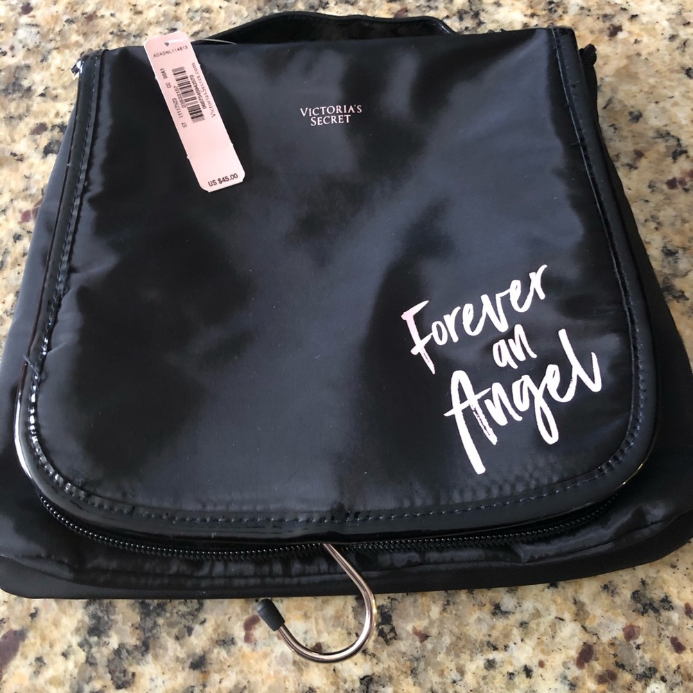 NWT Victoria Secret Pink cosmetic travel bag